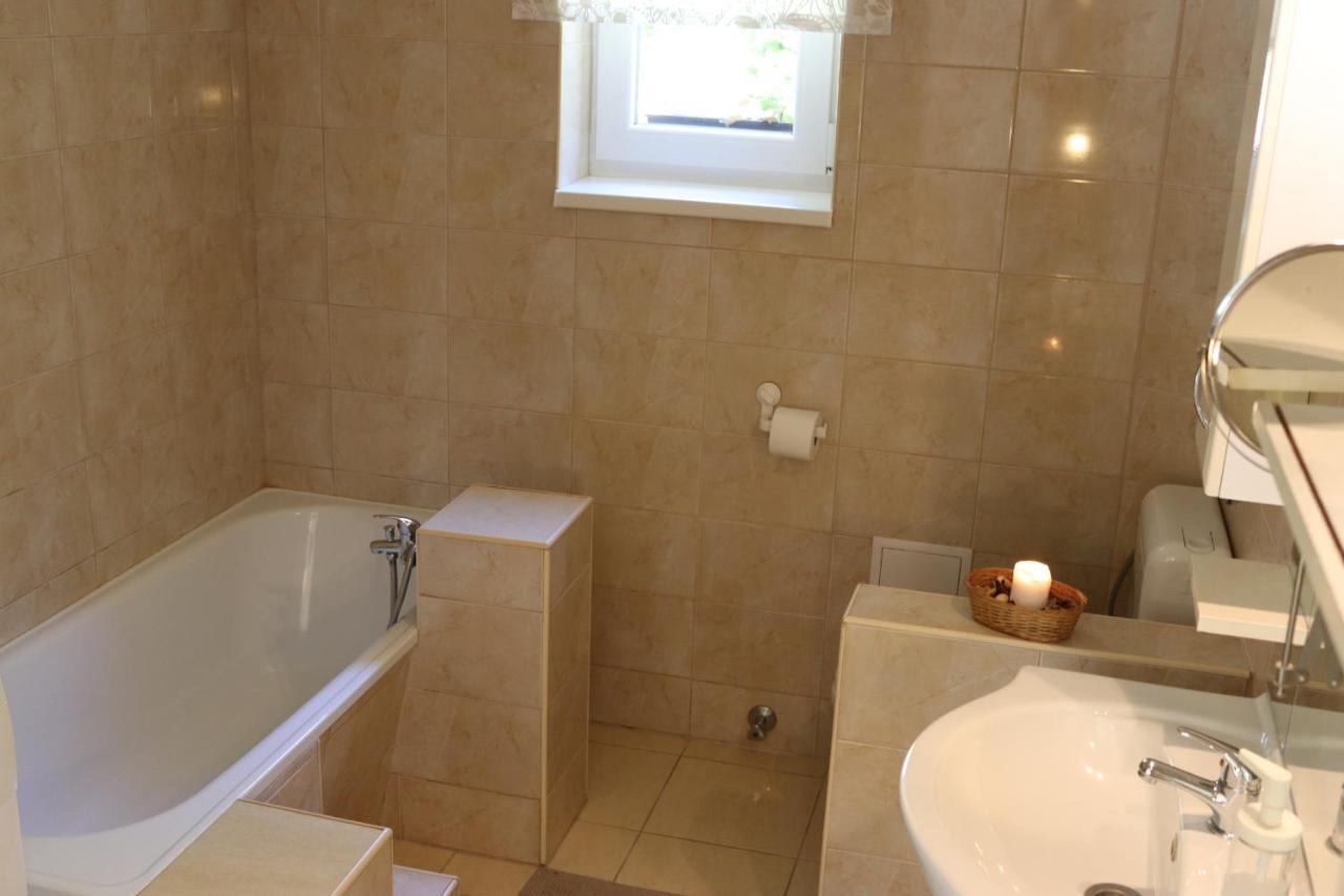 Grape&Wine Guesthouse Eger Esterno foto