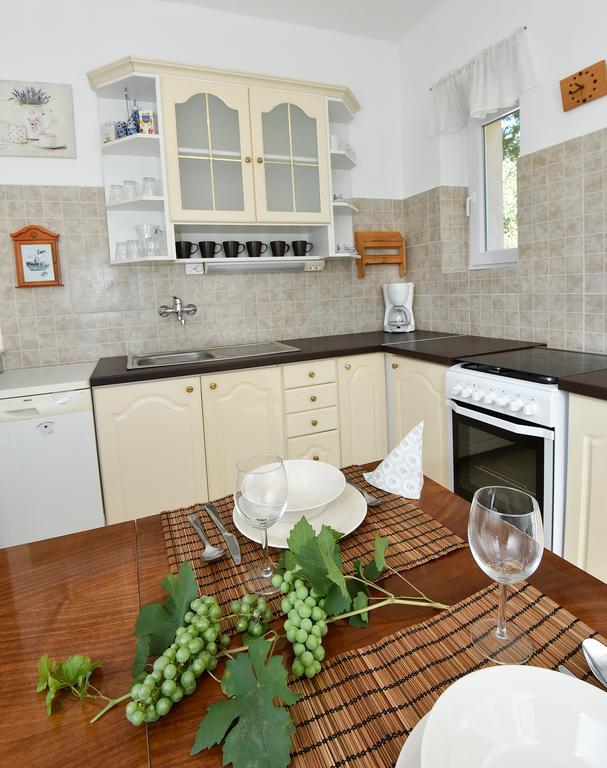 Grape&Wine Guesthouse Eger Esterno foto
