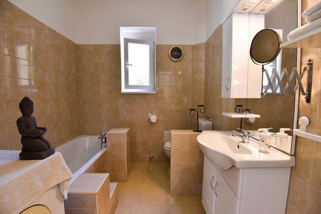 Grape&Wine Guesthouse Eger Esterno foto